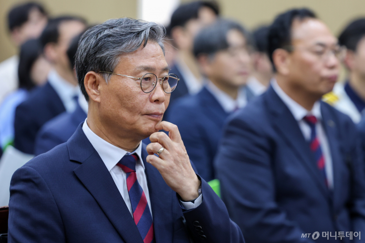 (서울=뉴스1) 안은나 기자 = 김태승 한국철도공사 사장이 3일 오후 서울 중구 코레일 서울본부에서 열린 '고속철도 통합 안전, 서비스 실천 서약식'에 자리하고 있다. 2026.9.3/뉴스1  Copyright © 뉴스1. All rights reserved. 무단 전재 및 재배포,  AI학습 이용 금지. /사진=(서울=뉴스1) 안은나 기자