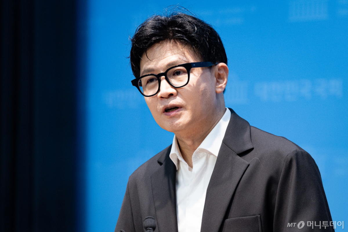 (서울=뉴스1) 유승관 기자 = 한동훈 무소속 의원이 13일 서울 여의도 국회 소통관에서 김승원 법무부 장관 후보자 관련 기자회견을 하고 있다. 2026.9.13/뉴스1 Copyright © 뉴스1. All rights reserved. 무단 전재 및 재배포, AI학습 이용 금지. /사진=(서울=뉴스1) 유승관 기자