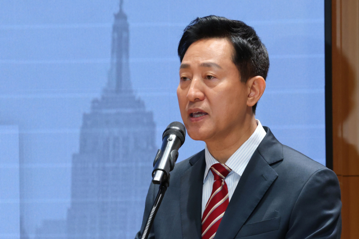 오세훈 서울시장이 지난 10일 오전 서울시청에서 열린 'G3 서울플랜' 시민 보고회에서 건강안전도시, 동행성장도시, 주거안정도시, 기회활력도시, 공간혁신도시 등 5대 미래상과 20대 전략목표, 100대 핵심과제가 담긴 'G3서울플랜'을 발표하고 있다. /사진=(서울=뉴스1) 이광호 기자