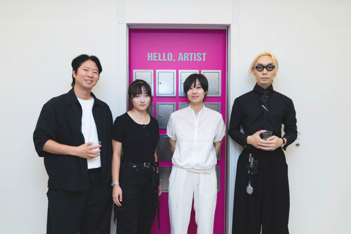 에릭 오(왼쪽부터), 김도은, 상희, 남민오 등 U+일상비일상의틈 재개관전에 참여하는 작가 4명 모습/사진 제공=LG유플러스