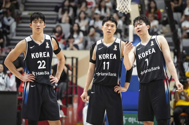 왼쪽부터 여준석, 이우석, 이현중. /사진=대한민국농구협회 제공