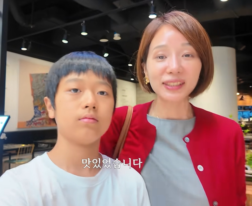 그룹 젝스키스 출신 고지용과 전처 허양임이 아들 면접교섭과 양육권을 둘러싸고 갈등을 벌이고 있다. 이 가운데 허양임이 이를 무시하듯 아들 승재와 찍은 일상 영상을 유튜브에 게재해 눈길을 끌었다. /사진=유튜브 영상 캡처