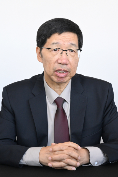 양푸위엔 중국 칭화대학교 차량·모빌리티학원 교수가 국내 언론과 인터뷰에서 발언하고 있다./사진=한국수소연합