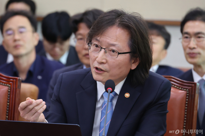 (서울=뉴스1) 신웅수 기자 = 주병기 공정거래위원장이 9일 서울 여의도 국회에서 열린 법제사법위원회 전체회의에서 의원 질의에 답변하고 있다. 2026.9.9/뉴스1 Copyright (C) 뉴스1. All rights reserved. 무단 전재 및 재배포, AI학습 이용 금지. /사진=(서울=뉴스1) 신웅수 기자