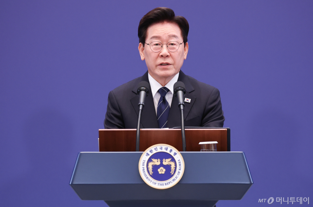 (서울=뉴스1) 허경 기자 = 이재명 대통령이 18일 청와대 영빈관에서 열린 현안 기자회견에서 발언하고 있다. (청와대통신사진기자단) 2026.9.18/뉴스1 Copyright © 뉴스1. All rights reserved. 무단 전재 및 재배포, AI학습 이용 금지. /사진=(서울=뉴스1) 허경 기자