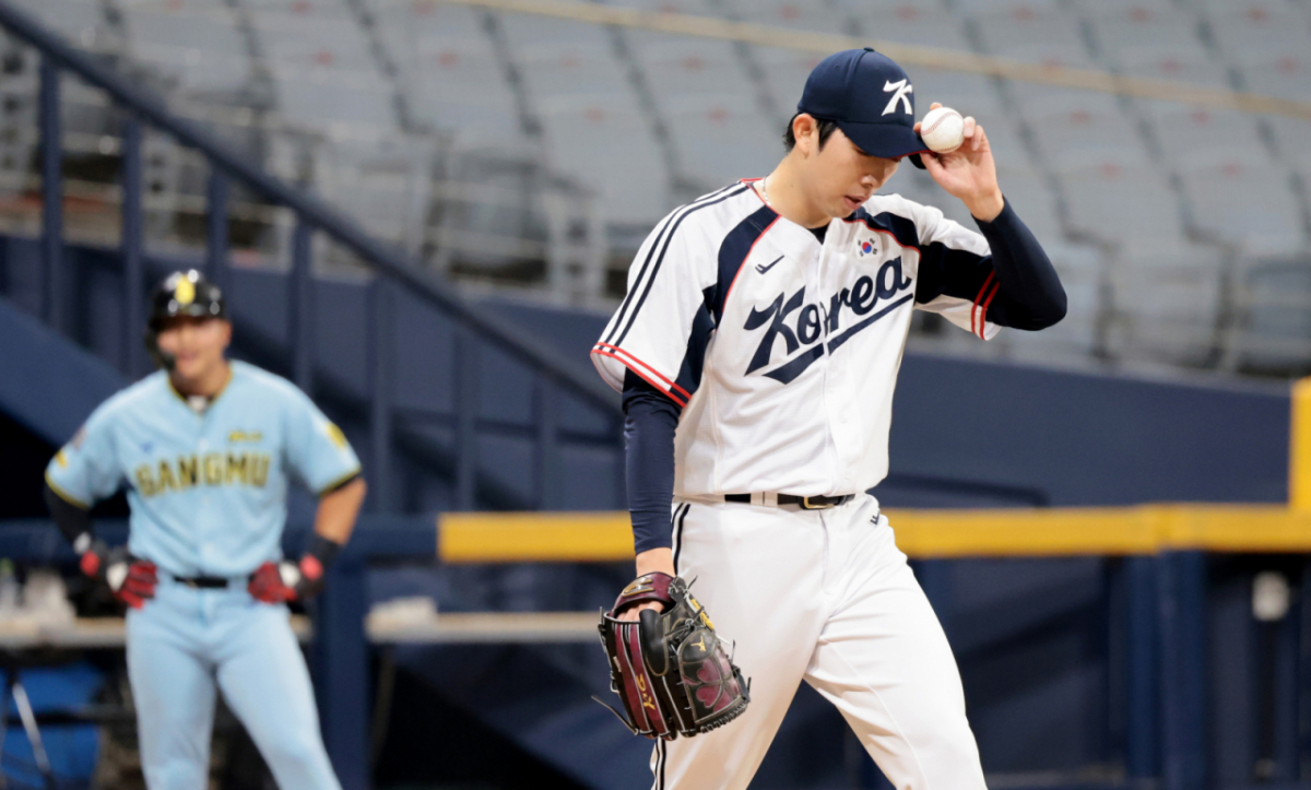 야구대표팀 좌완투수 오원석이 17일 고척스카이돔에서 열린 2026 아이치-나고야 아시안게임을 위한 야구대표팀과 상무와의 평가전 1회초 선발로 나서고 있다. 1회초 수비에만 나서며 4피안타 2실점한 오원석. 2회초 수비에는 김영우가 나섰다. 2026.09.15. /사진=강영조 선임기자