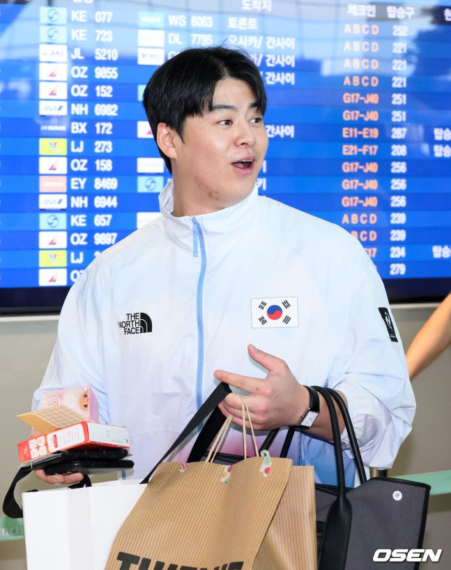 18일 출국하는 노시환.