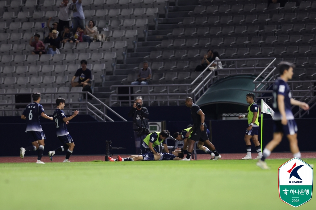 추가골 후 기뻐하는 서울이랜드 선수들. /사진=한국프로축구연맹 제공
