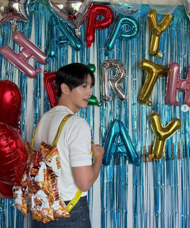 배우 송중기가 41번째 생일을 맞았다./사진=송중기 SNS(소셜미디어) 인스타그램 화면 갈무리.