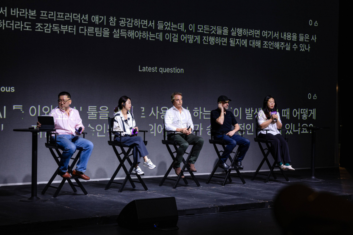 행사의 모더레이터를 맡은 황승준 넷플릭스 VFX 매니저(왼쪽부터)와 김혜진 매니저, 닉 데이비스 슈퍼바이저, 다니엘 페레이라 매니저, 남선우 코디네이터/사진 제공=넷플릭스