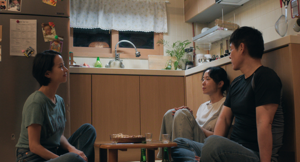 영화 '가능한 사랑'은 작품 속 표현처럼 "소설 같은 영화"다. 명확한 설명 대신 생각할 여지를 남겨두고, 관객이 곱씹으며 인물의 심리와 사건의 이면을 상상하게 만든다. 사진은 영화 '가능한 사랑' 보도스틸. /사진=넷플릭스 제공