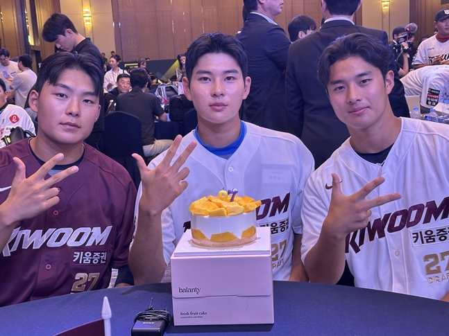 키움에 지명된 김민준(왼쪽부터), 하현승, 최우준. /사진=키움 히어로즈