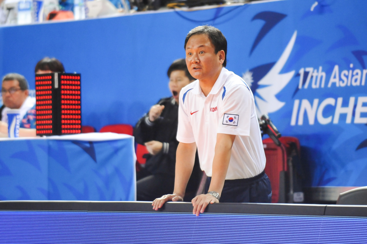 2014 인천 아시안게임 금메달을 이끈 유재학 감독. /사진=KBL 제공