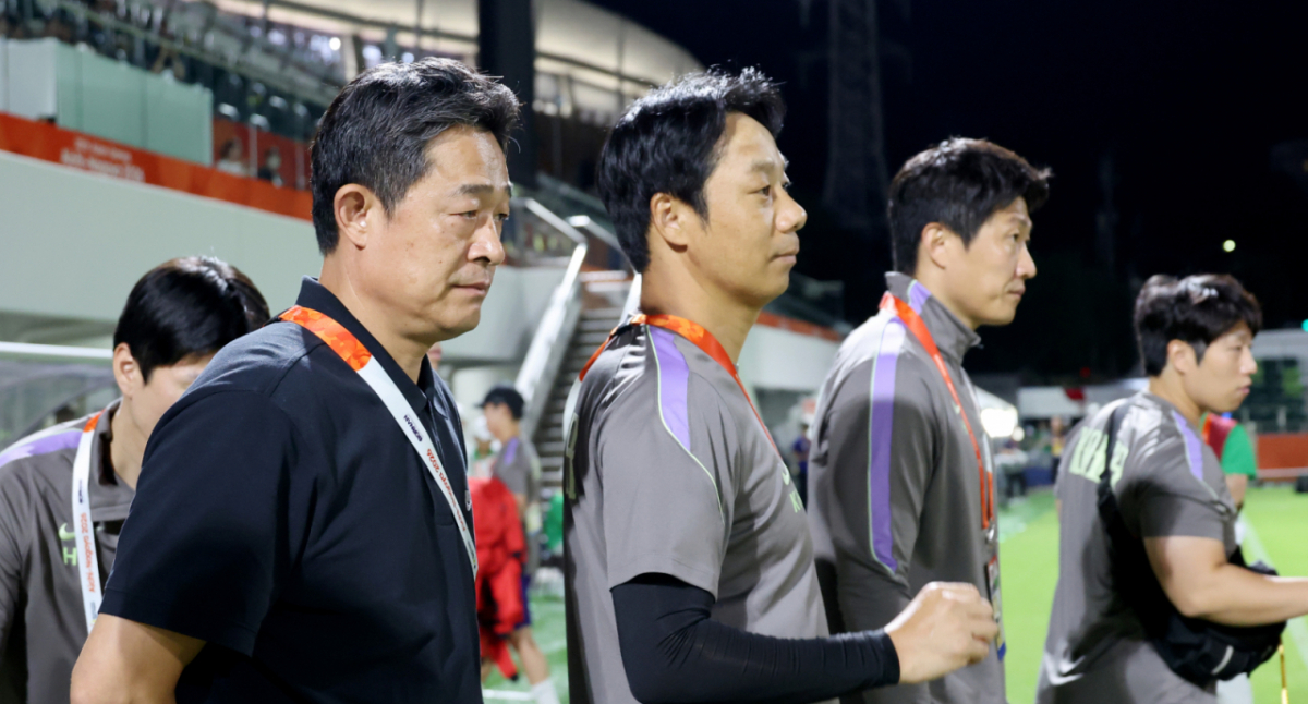 축구대표팀 이민성 감독이 22일 파로마 미즈호 럭비 스타디움에서 열리는 2026 아이치·나고야 아시안게임 축구 D조 한국과 사우디아라비아 경기를 지휘하고 있다.  2026.09.22. /사진=강영조 cameratalks@