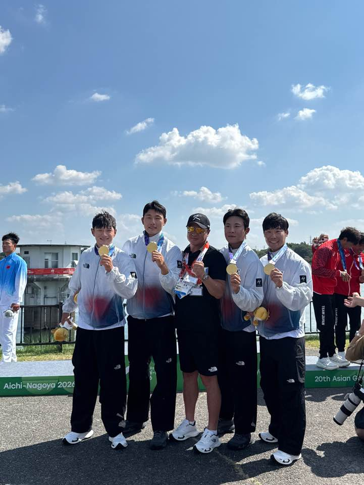 2026 아이치·나고야 아시안게임 금메달을 따낸 카누대표팀. /사진=대한카누연맹 제공