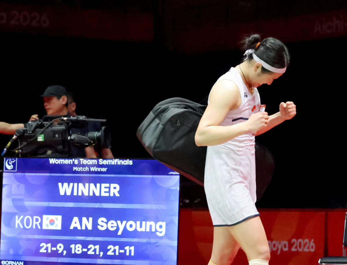 안세영이 23일 일본 아이치현 이치노미야 시립체육관에서 열린 2026 아이치·나고야 아시안게임 배드민턴 여자 단체전 준결승 1단식에서 일본 야마구치와 3게임까지 가는 접전에서 승리한 후 환호하고 있다. 2026.09.23. /사진=강영조 cameratalks@