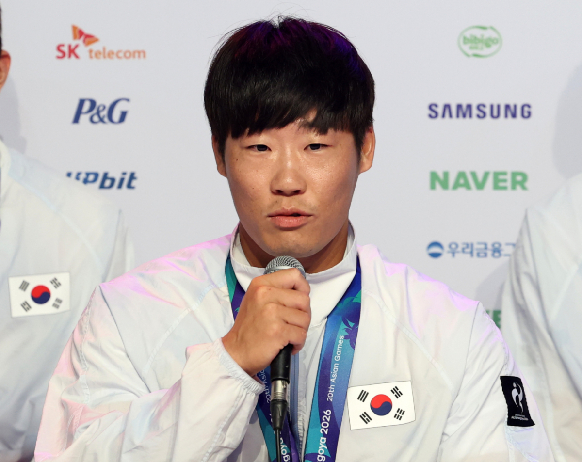 남자 카약 2인승, 4인승 금메달리스트 조광희가 26일 오전(현지 시간) 일본 아이치현 나고야시 코리아하우스에서 열린 금메달리스트 기자회견에 참석해 소감을 전하고 있다. /사진=뉴시스