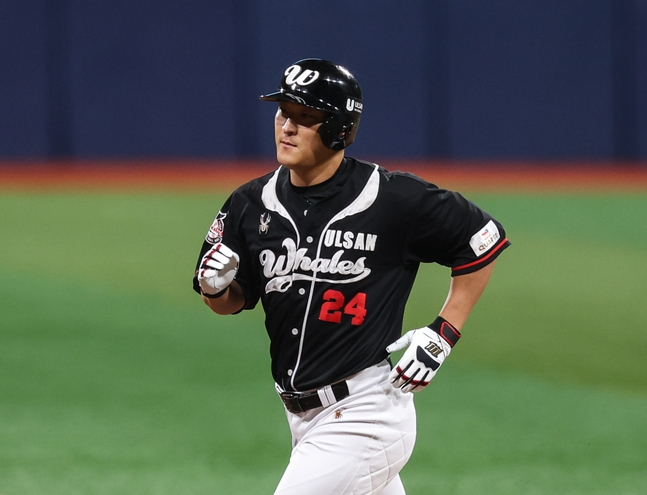 1회 선제 투런을 날린 하재훈. /사진=KBO