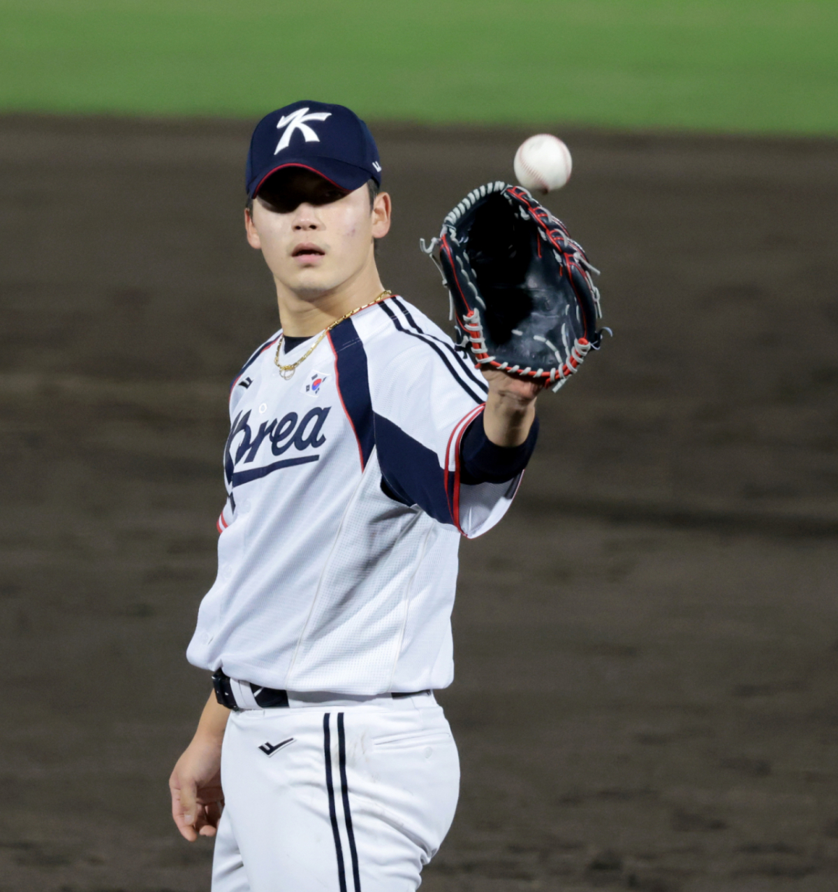 야구대표팀 우완투수 박영현이 21일 아이치현 오카자키 시민구장에서 열리는 2026 아이치·나고야 아시안게임 야구 조별리그 대한민국과 대만경기 9회초 등판하고 있다.  2026.09.21. /사진=강영조 선임기자