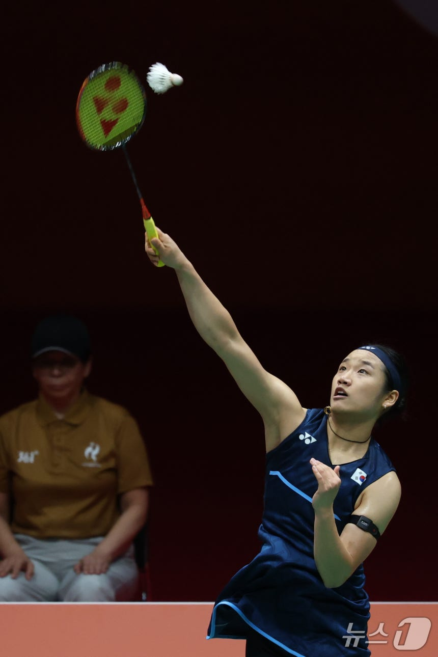 대한민국 안세영이 29일 일본 이치노미야 시립체육관에서 열린 2026 아이치·나고야 아시안게임 배드민턴 여자 단식 결승전에서 일본의 야마구치 아카네와 맞대결을 펼치고 있다. /사진=뉴스1