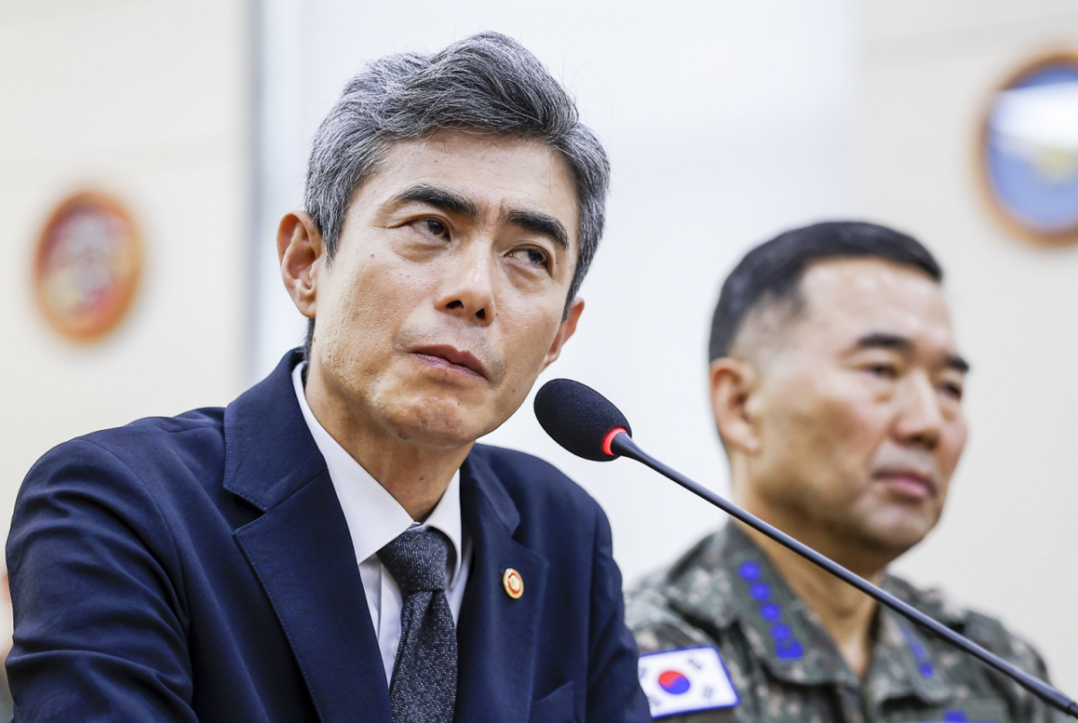 강신철 국방부 장관이 29일 서울 여의도 국회에서 열린 국회 국방위원회 전체회의에서 의원 질문에 답하고 있다. 서울=뉴시스 /사진=정병혁