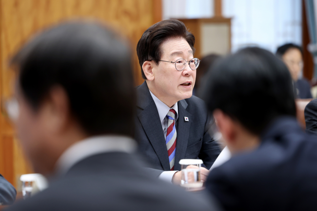 이재명 대통령이 29일 청와대에서 열린 메가프로젝트 제3차 민관합동 점검회의에 발언하고 있다. (청와대통신사진기자단)