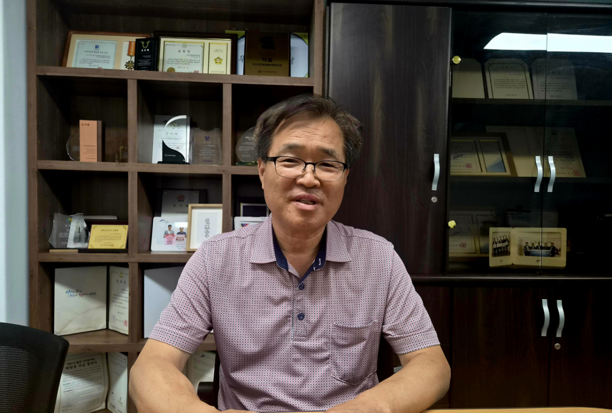 지난달 28일 안산시 단원구 소재 안산시민햇빛발전협동조합에서 만난 이창수 이사장/사진=권다희 기자