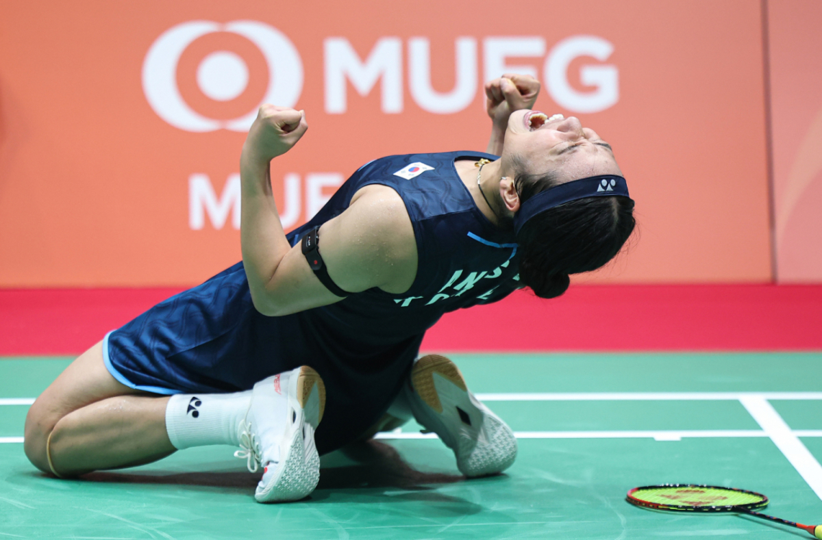 대한민국 안세영이 지난 29일 일본 이치노미야 시립체육관에서 열린 2026 아이치·나고야 아시안게임 배드민턴 여자 단식 결승전에서 일본의 야마구치 아카네를 꺾고 기뻐하고 있다/사진=뉴스1