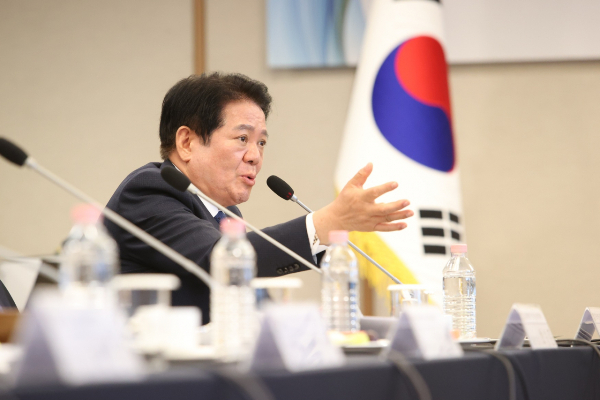 최대호 안양시장이 지난 29일 대한민국시장군수구청장협의회 제1차 공동회장단 회의에서 발언하고 있다./사진제공=안양시
