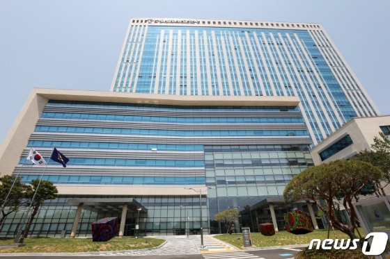 수원법원종합청사 전경./사진=뉴스1