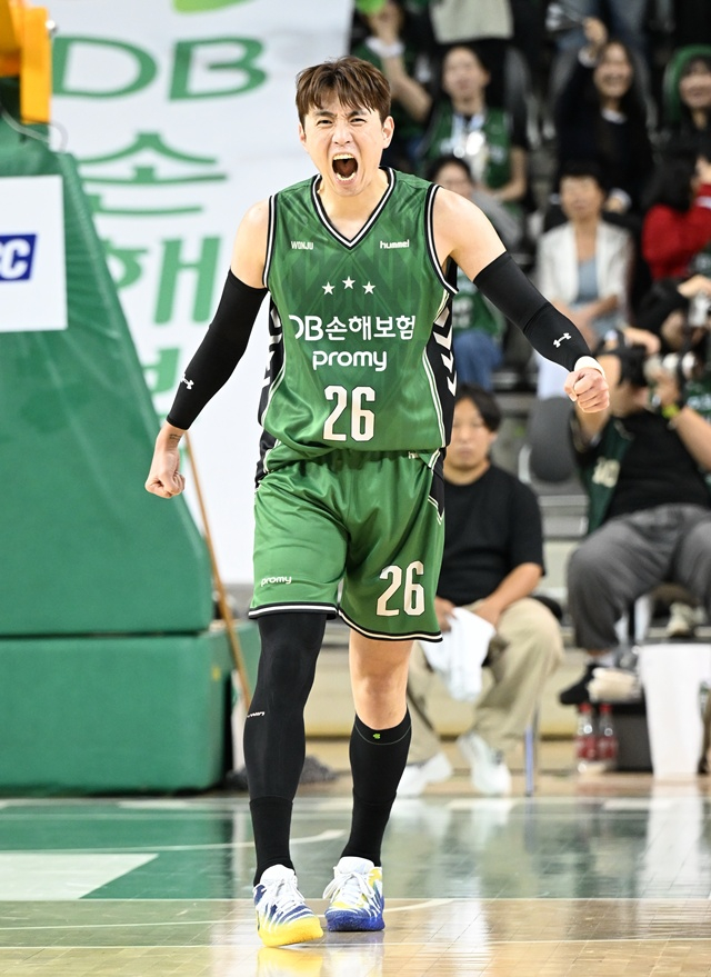 포효하는 강상재. /사진=KBL 제공