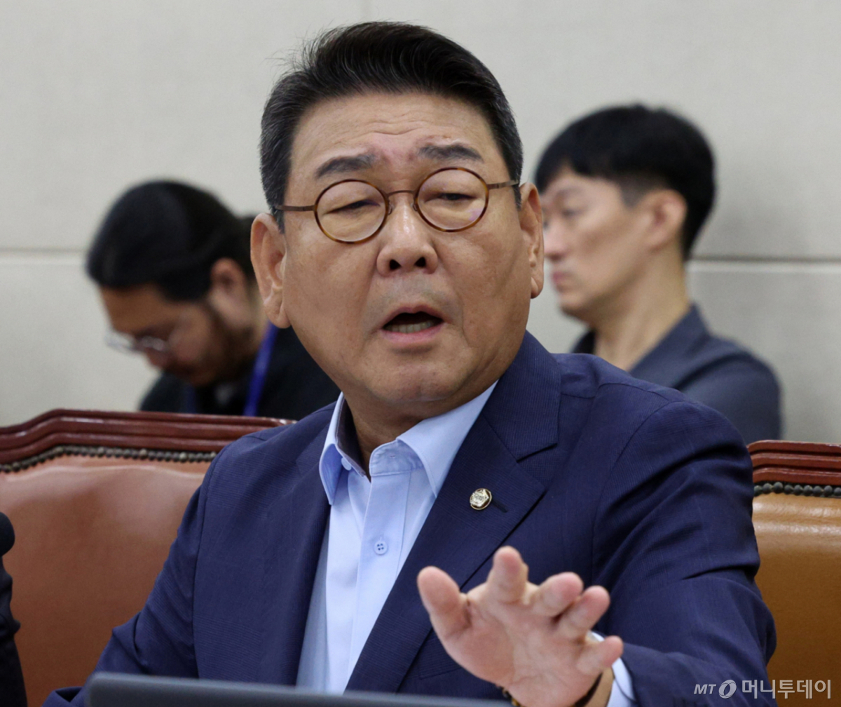 김교흥 더불어민주당 의원이 지난달 11일 서울 여의도 국회에서 열린 보건복지위원회 전체회의에서 발언하고 있다. /사진=뉴시스