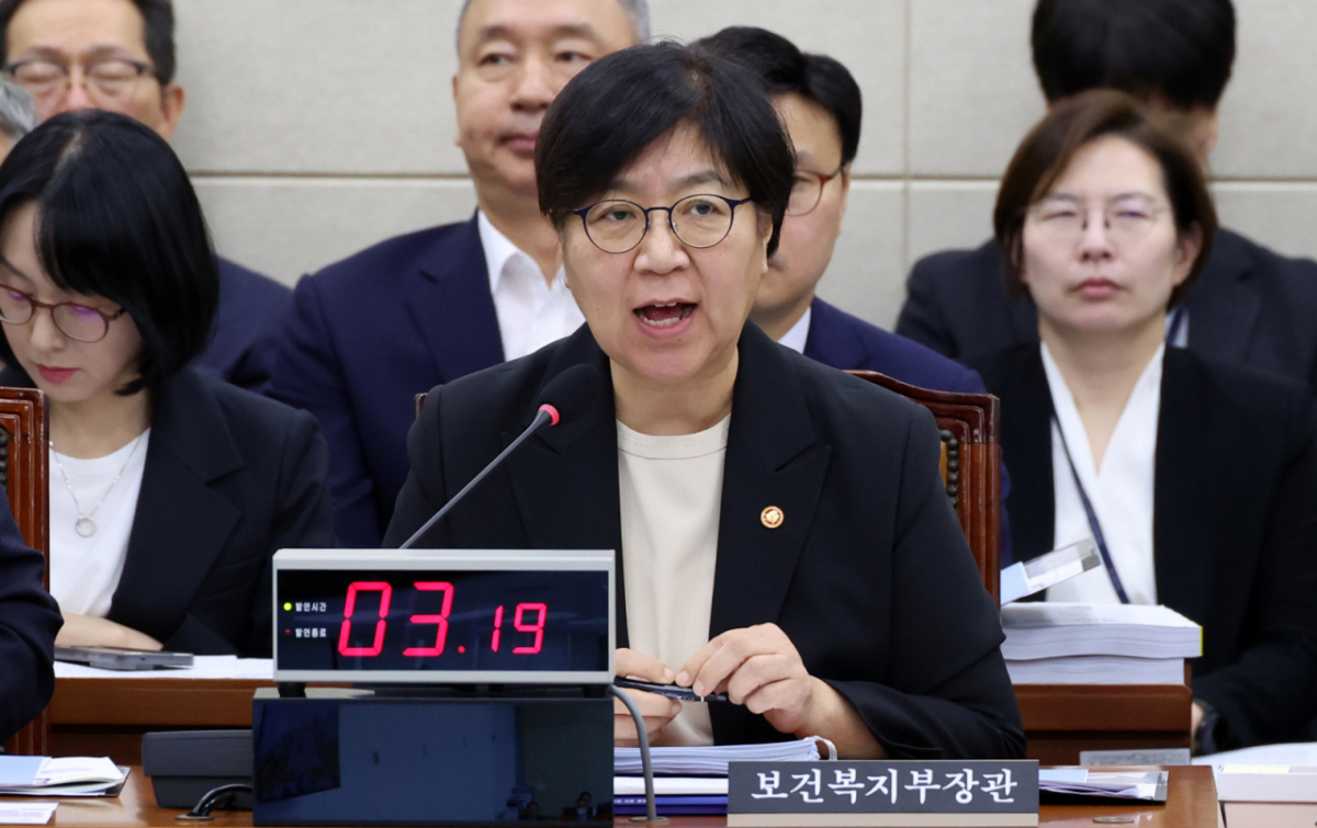 정은경 보건복지부 장관이 7일 서울 여의도 국회에서 열린 보건복지위원회의 보건복지부와 질병관리청에 대한 국정감사에서 의원 질의에 답변하고 있다. 2026.10.07. /사진= 뉴시스