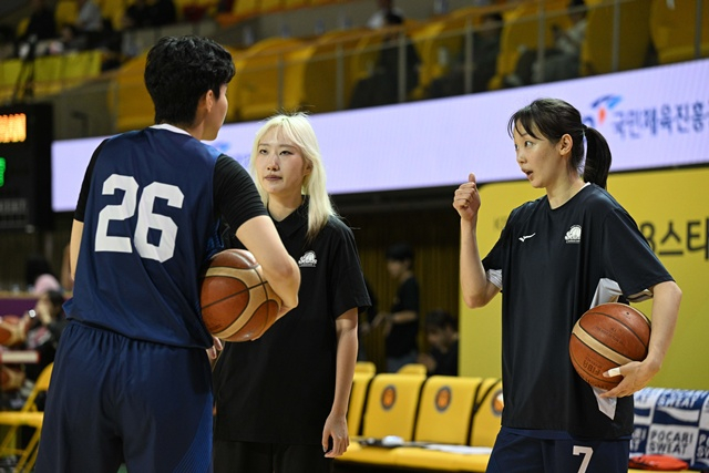신지현(오른쪽). /사진= WKBL 제공