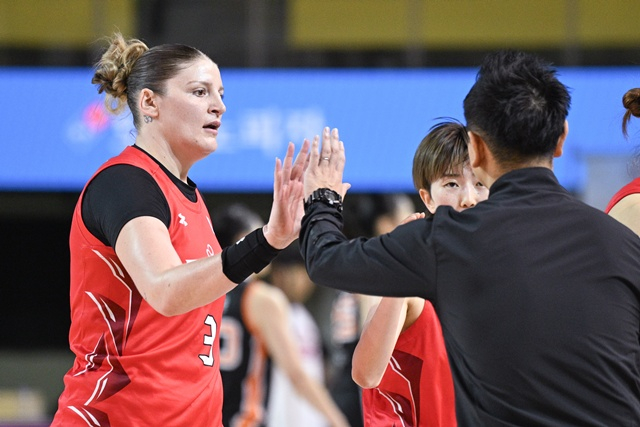 사만다 퓨어링(왼쪽). /사진=WKBL 제공