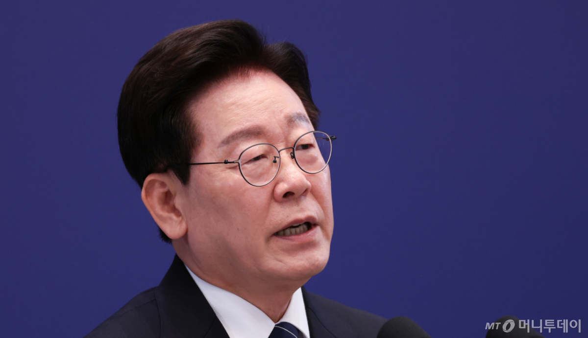 (서울=뉴스1) 허경 기자 = 이재명 대통령이 18일 청와대 영빈관에서 열린 현안 기자회견에서 발언하고 있다. (청와대통신사진기자단) 2026.9.18/뉴스1 Copyright © 뉴스1. All rights reserved. 무단 전재 및 재배포, AI학습 이용 금지. /사진=(서울=뉴스1) 허경 기자