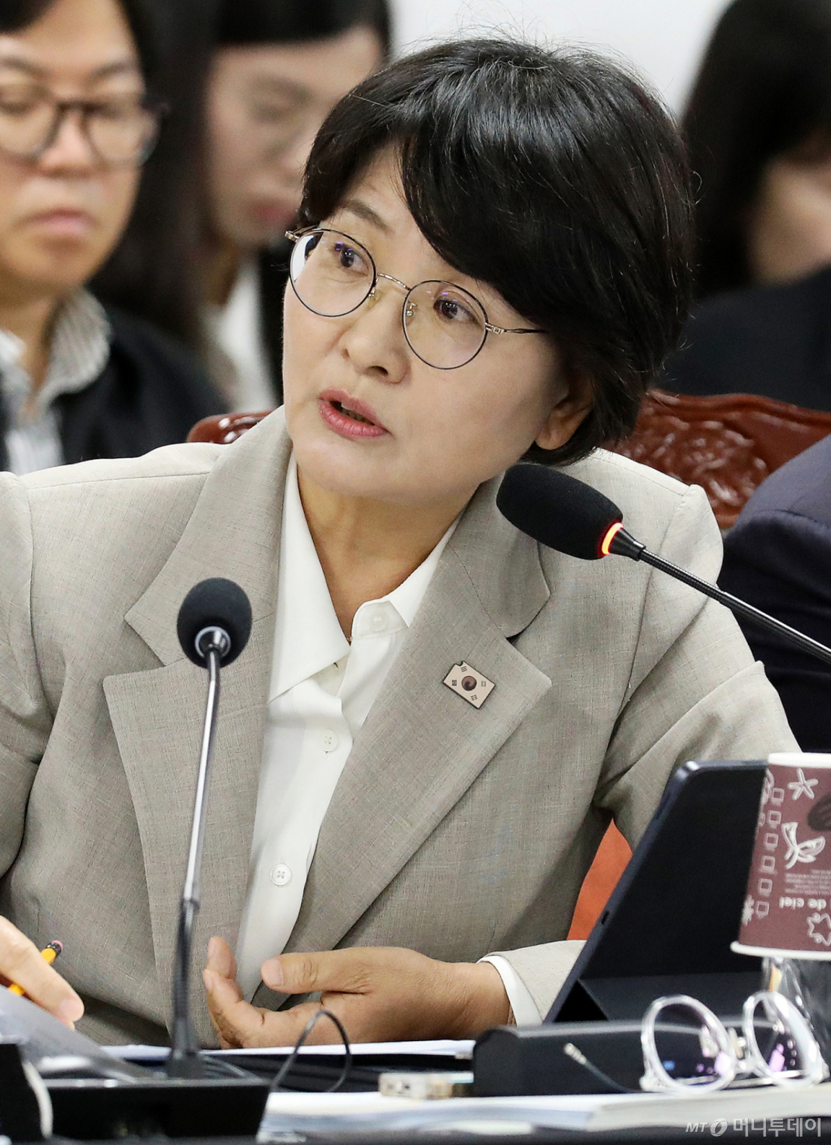 (부산=뉴스1) 윤일지 기자 = 임미애 더불어민주당 의원이 12일 부산 동구 해양수산부 별관에서 열린 농림축산식품해양수산위원회의 해양수산부, 한국수산자원공단, 한국해양수산연수원, 한국해양진흥공사 등에 대한 국정감사에서 질의하고 있다. 2026.10.12/뉴스1 Copyright © 뉴스1. All rights reserved. 무단 전재 및 재배포, AI학습 이용 금지. /사진=(부산=뉴스1) 윤일지 기자