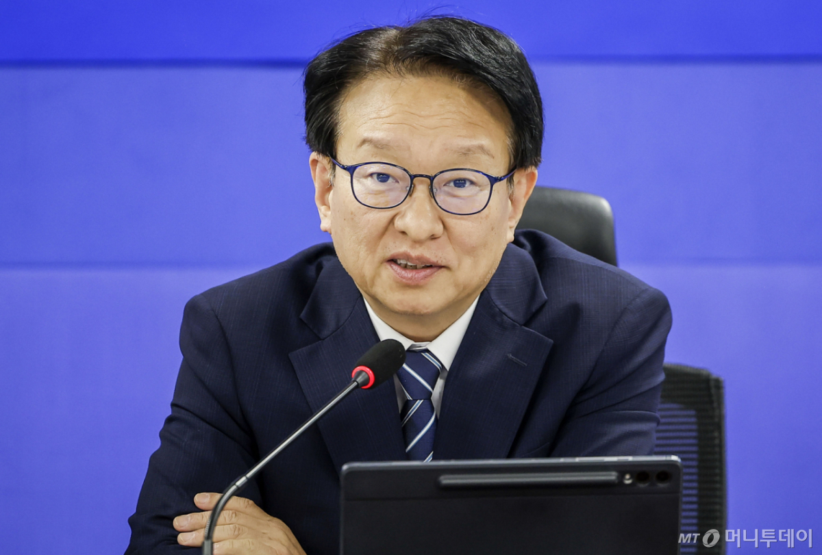 권칠승 메가성장특별위원회 상임부위원장이 지난달 22일 서울 여의도 국회 의원회관에서 열린 메가성장특별위원회 워크숍에서 발언하고 있다./사진=뉴시스