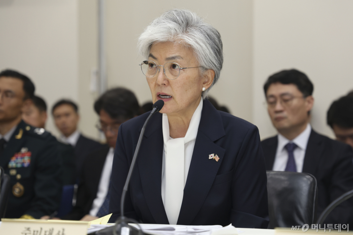 [워싱턴=뉴시스] 이윤희 특파원 = 강경화 주미대사가 12일(현지 시간) 미국 워싱턴DC 주미대사관에서 열린 국회 외교통일위원회 국정감사에서 답변하고 있다. (워싱턴공동취재단) 2026.10.13. 
