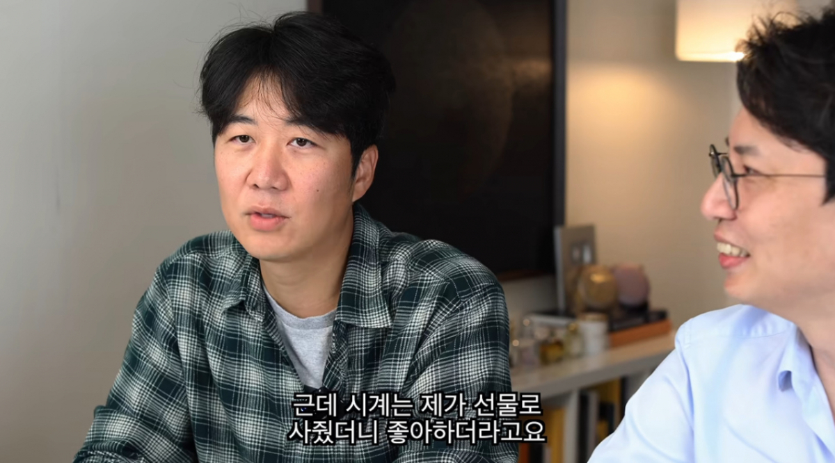 아나운서 출신 방송인 도경완이 아내인 가수 장윤정의 시계 취향을 공개했다. /사진=유튜브 채널 'SHW 생활인의 시계' 영상