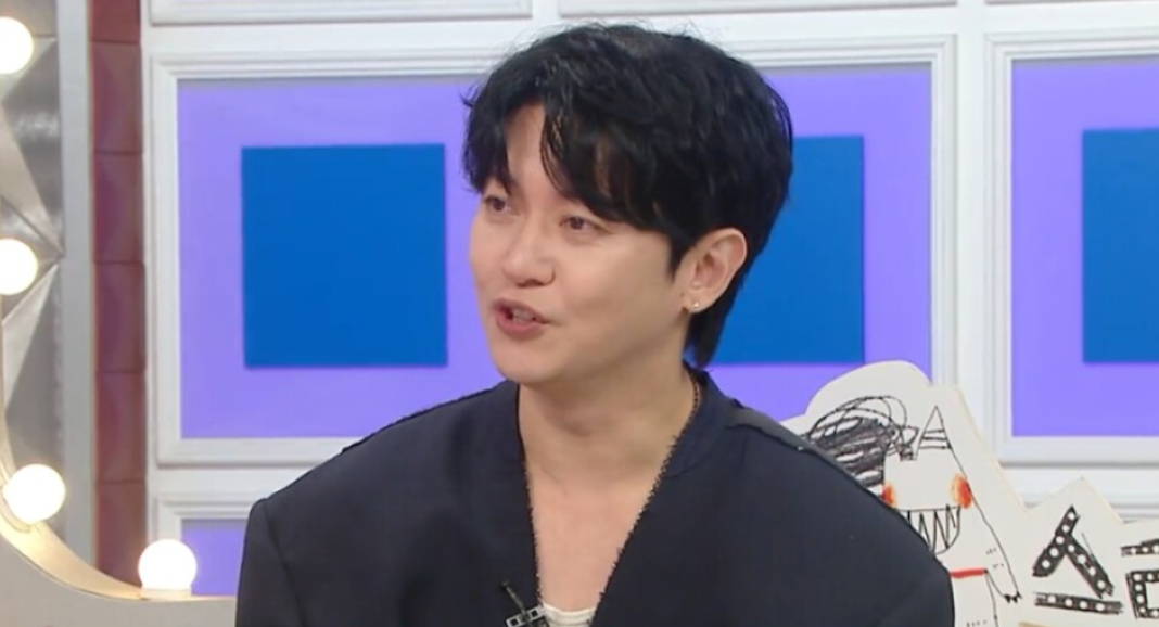 그룹 노을 출신 방송인 강균성(45)이 14세 연하 배우 유하진과 러브스토리를 공개한다.