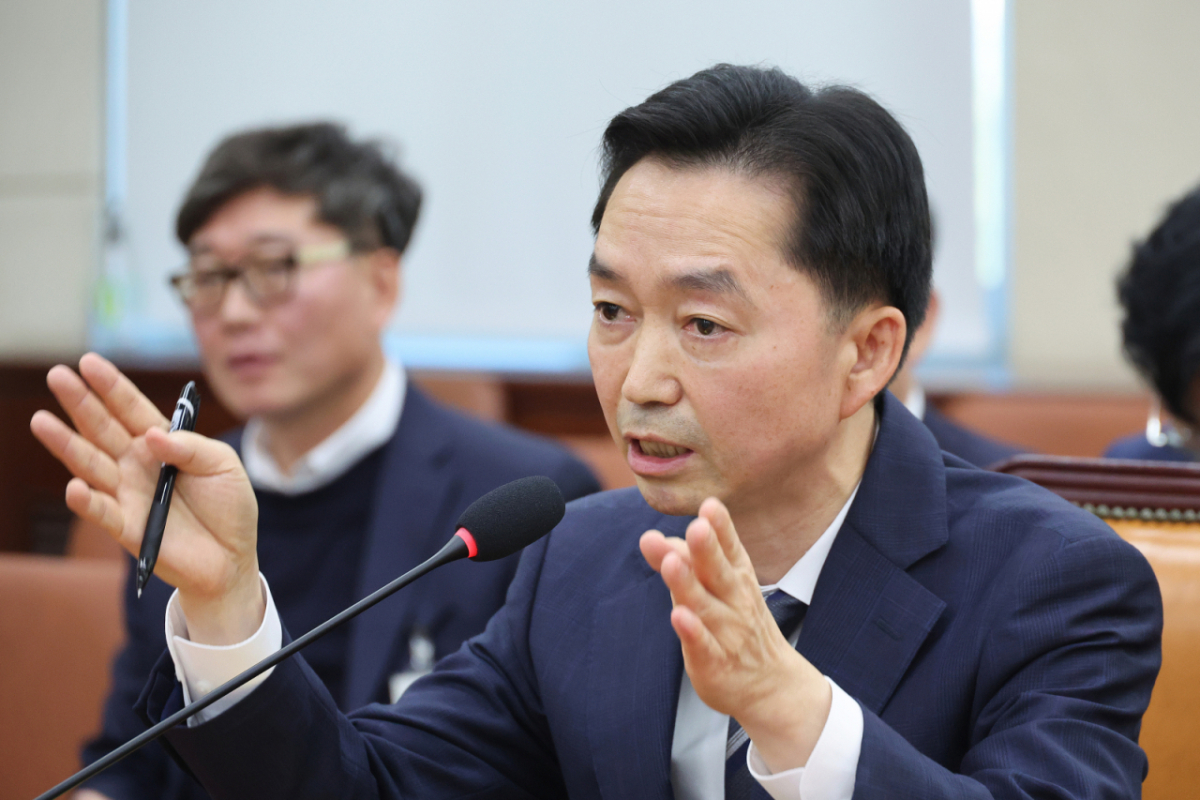 김지용 중대범죄수사청장 후보자가 14일 서울 여의도 국회에서 열린 행정안전위원회 인사청문회에서 의원 질의에 답변하고 있다. /사진=뉴스1
