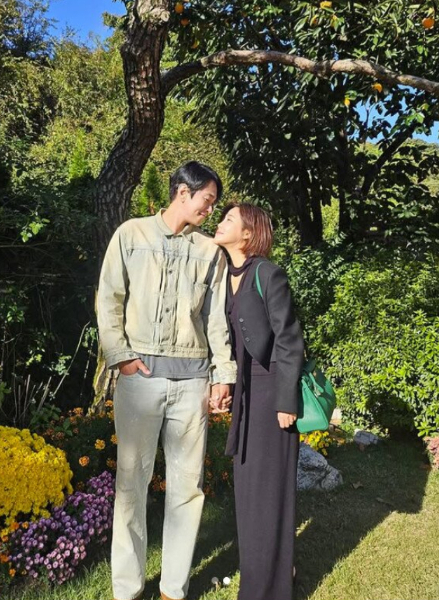 가수 겸 화가 솔비(42·본명 권지안)가 배우 이규한(46)과의 결혼 소감을 밝혔다./사진=머니투데이 DB