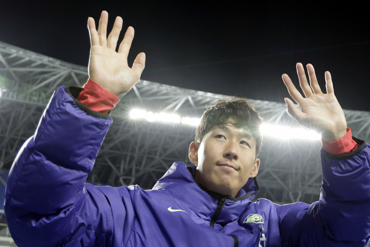 대한민국 축구 대표팀을 둘러싼 내부 갈등설이 확산하는 가운데 축구 해설가인 신문선 명지대 교수가 논란의 책임을 주장 손흥민에게 돌리는 것은 경계해야 한다고 지적했다. 사진은 축구선수 손흥민. /사진=뉴시스