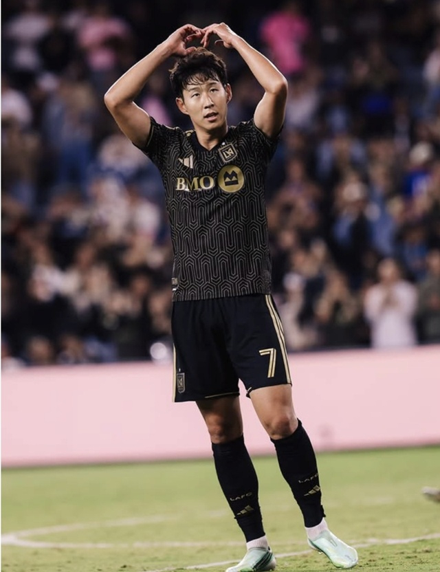 손흥민의 골 세리머니. /사진=LAFC SNS