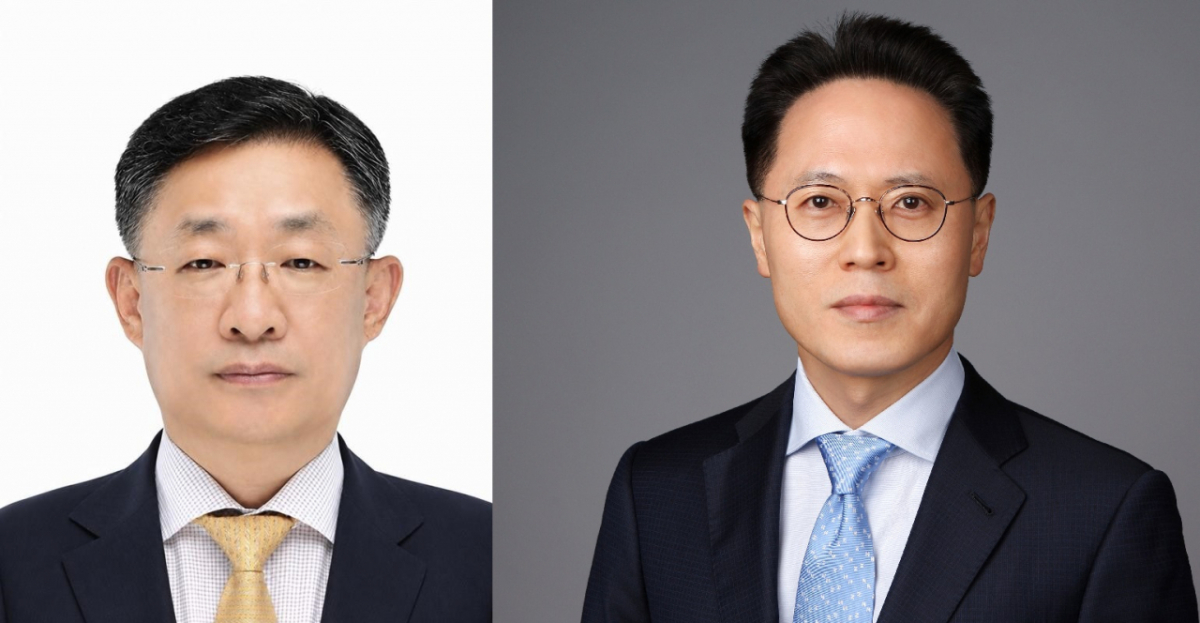 Doosan promotes Kim Min-cheol, left, CEO and CFO of its holding company division, and Doosan Enerbility CEO and CFO Park Sang-hyun to vice chairmen, the company says Thursday. Courtesy of Doosan
