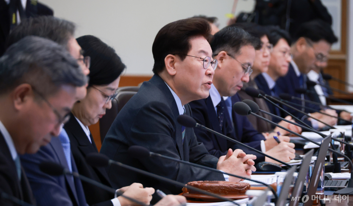 (서울=뉴스1) 허경 기자 = 이재명 대통령이 14일 청와대에서 열린 국무회의에서 발언하고 있다. (청와대통신사진기자단) 2026.10.20/뉴스1 Copyright © 뉴스1. All rights reserved. 무단 전재 및 재배포, AI학습 이용 금지. /사진=(서울=뉴스1) 허경 기자