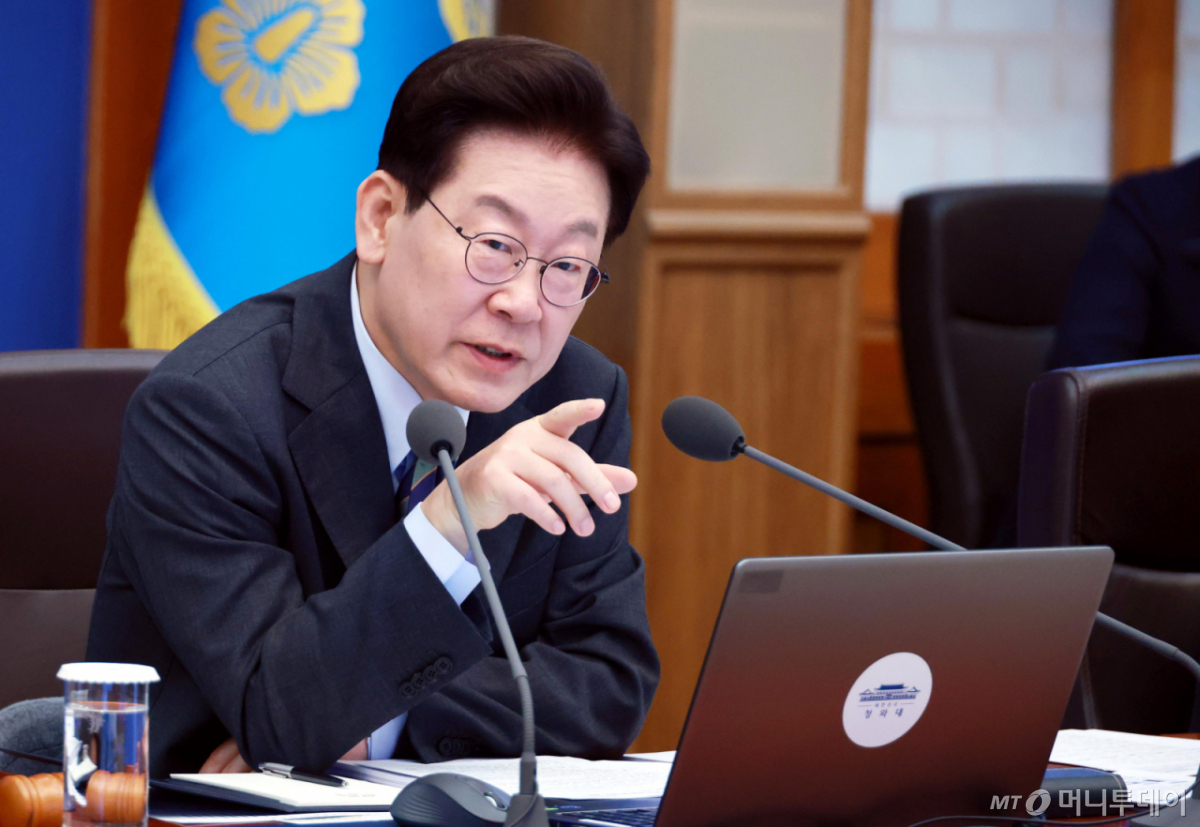 [서울=뉴시스] 김진아 기자 = 이재명 대통령이 20일 청와대에서 열린 국무회의에서 발언하고 있다. 2026.10.20.  /사진=