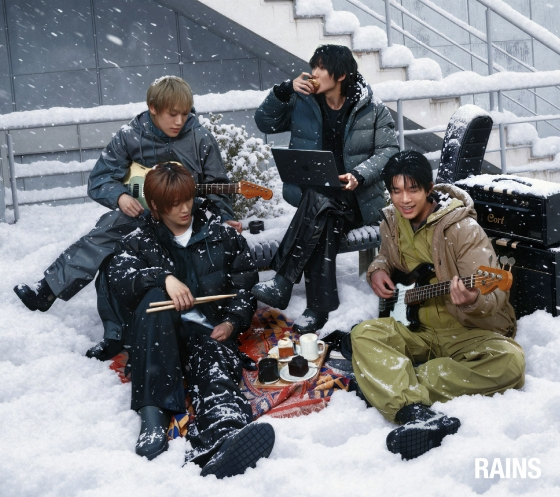 하입비스트 X 리도어 RAINS AW26 화보/사진제공=에스제이그룹