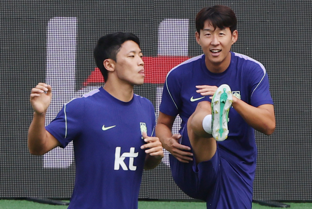 대한민국 축구대표팀 손흥민과 황희찬이 서울월드컵경기장에서 훈련을 하고 있다. 2026.09.27. /사진=뉴시스